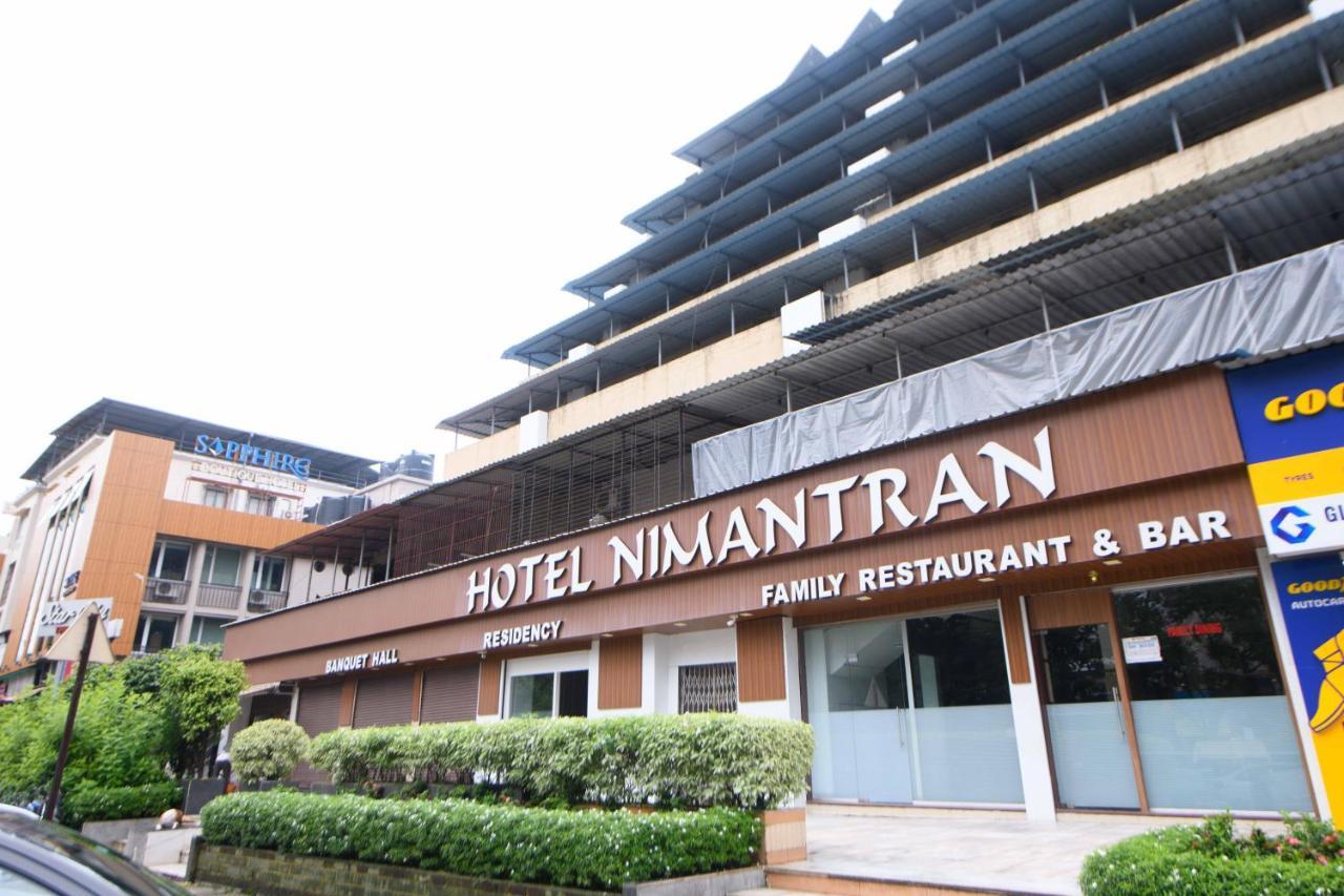 Nimantran Hotel Нави Мумбай Екстериор снимка